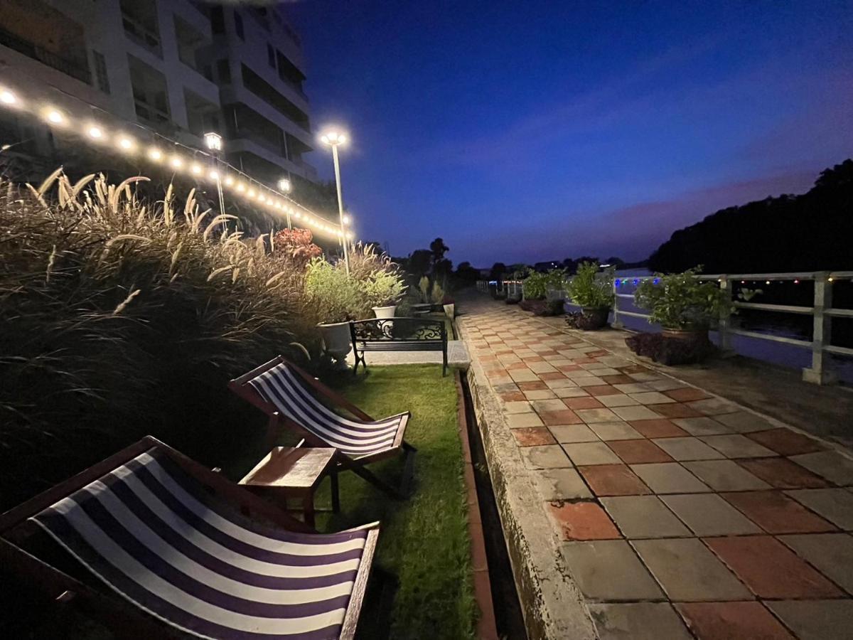 USABAI Riverside Boutique Hotel Chanthaburi Extérieur photo